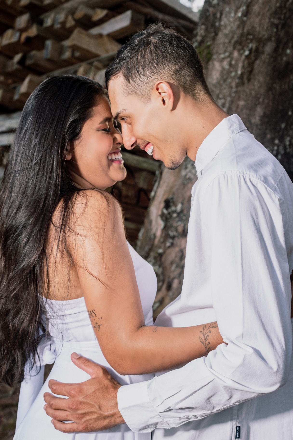 Sorrisos e cumplicidade entre Natan e Camily